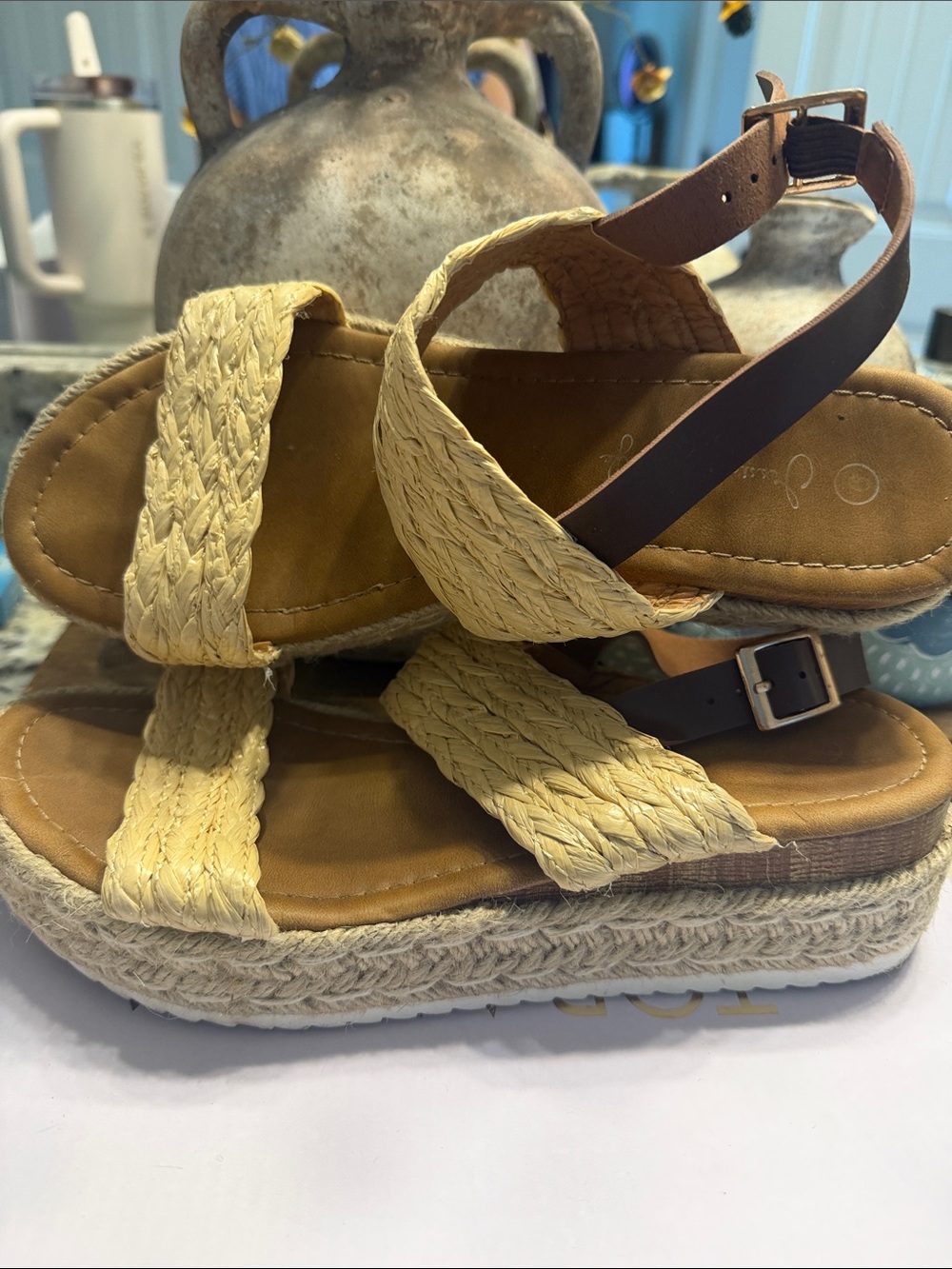 Jessica Carlyle Woven sandals